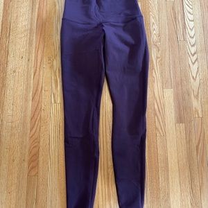 Lululemon size 6 wunder under black cherry leggings